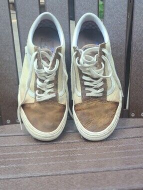 Vans Men’s Beige and Brown Low-Top Sneakers